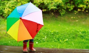 Copiii danseaza in ploaie cu Oblio Astrans1