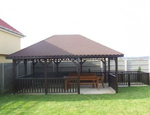 Foisoare-gradina-din-lemn-zDnDz4